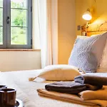 Bed In Bellongue 3*