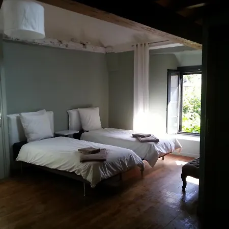 Bed In Bellongue Oda ve Kahvaltı Aucazein