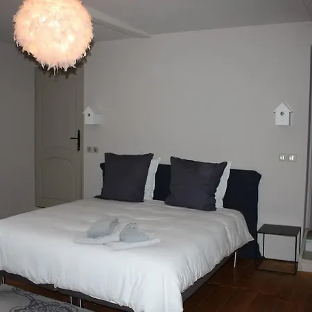 Bed In Bellongue Couette-café *