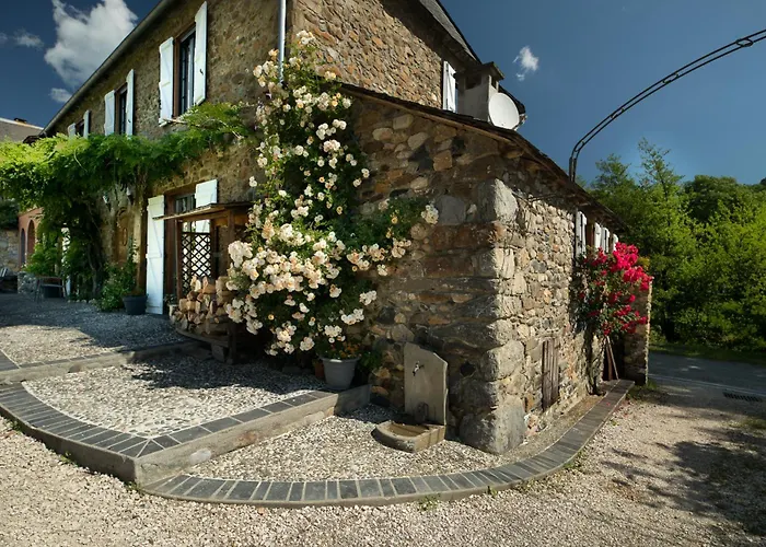 Oda ve Kahvaltı Bed In Bellongue Aucazein