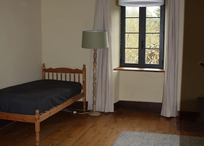 Bed In Bellongue 3* Aucazein