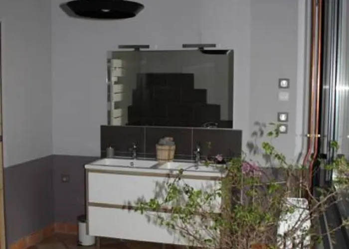 Bed In Bellongue 3* Aucazein